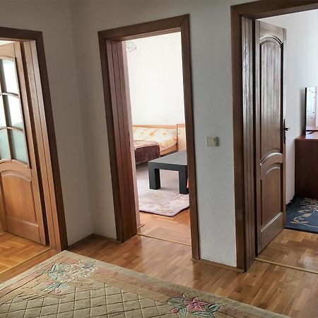 Center Apartment 프리슈티나 외부 사진