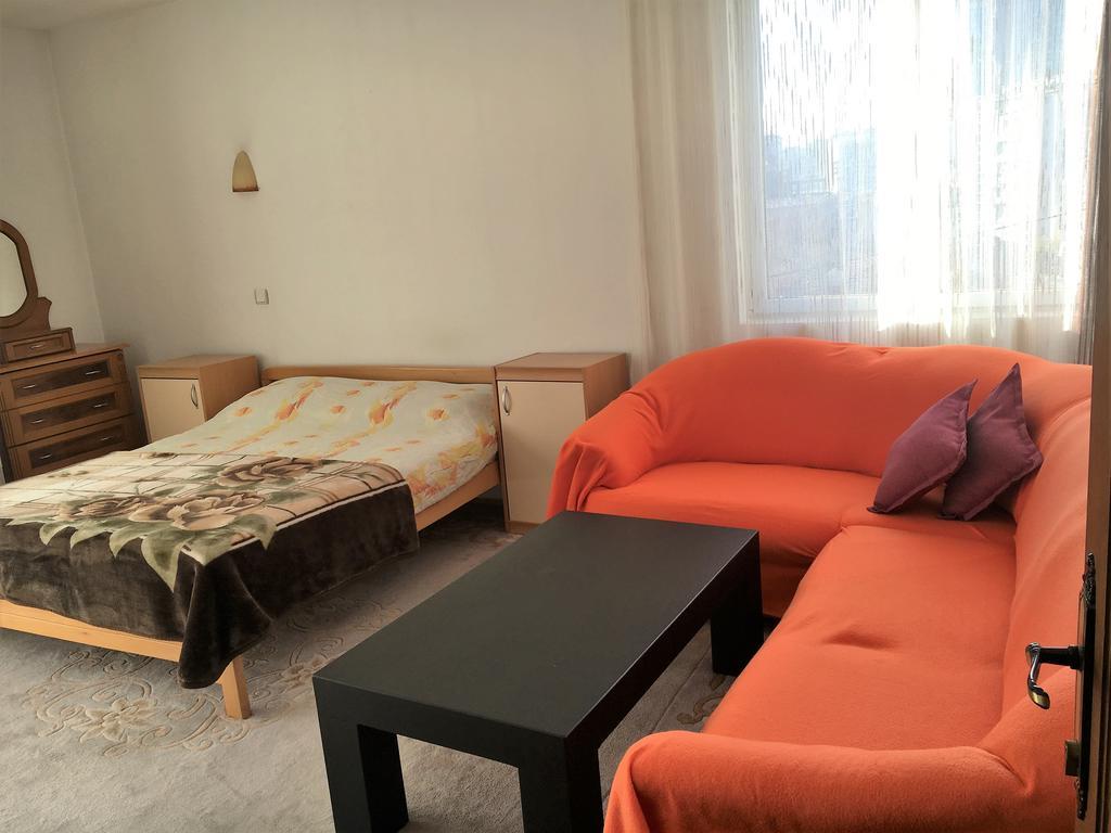 Center Apartment 프리슈티나 외부 사진